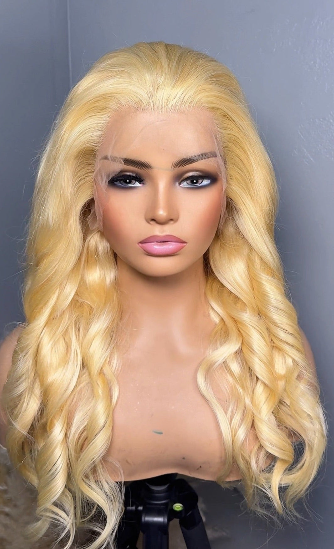 20” Frontal Wig #613